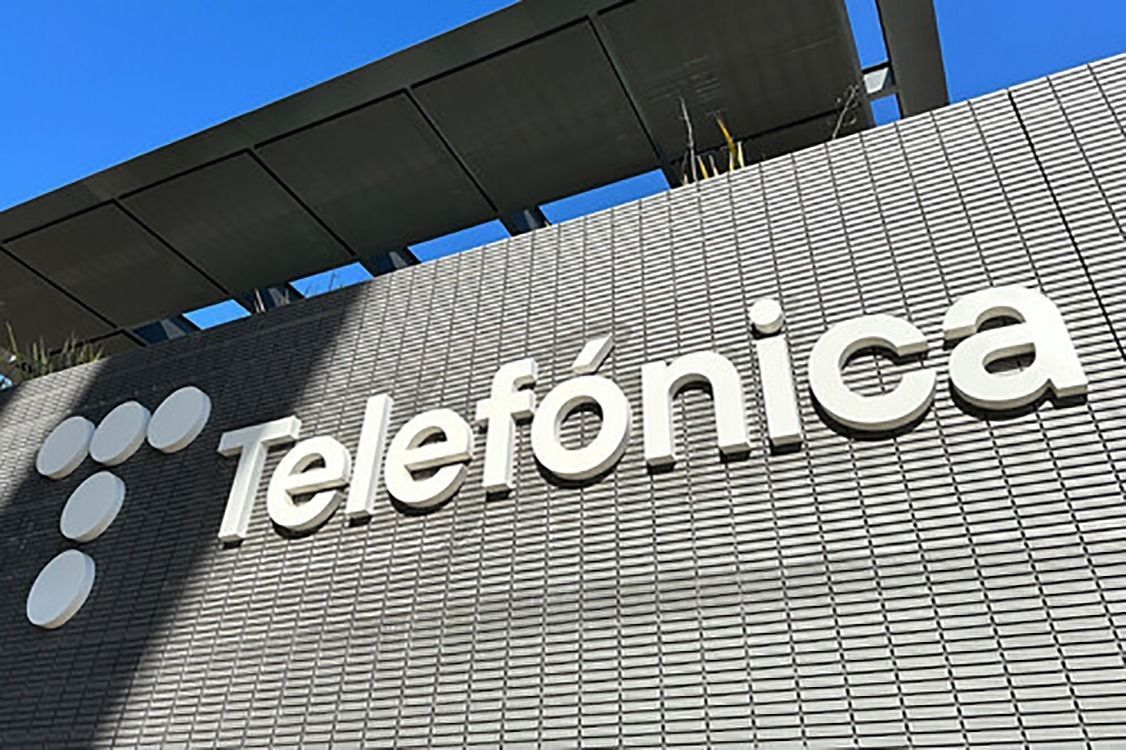 Telefónica plantea incluir salidas forzosas en el ERE y los sindicatos ...